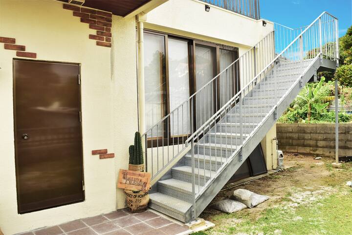 １フロア貸切 名護市の海近ゲストハウス 最大10名貸切 駐車場無料 Wifi無料 Cabins For Rent In Nago Shi Okinawa Ken Japan