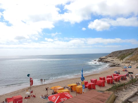 Surf Haven Peaceful w/ Patio. Near Beach & Peniche