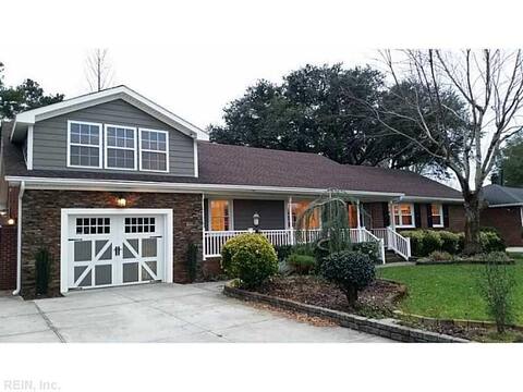 4 BR Ranch W/ Pool