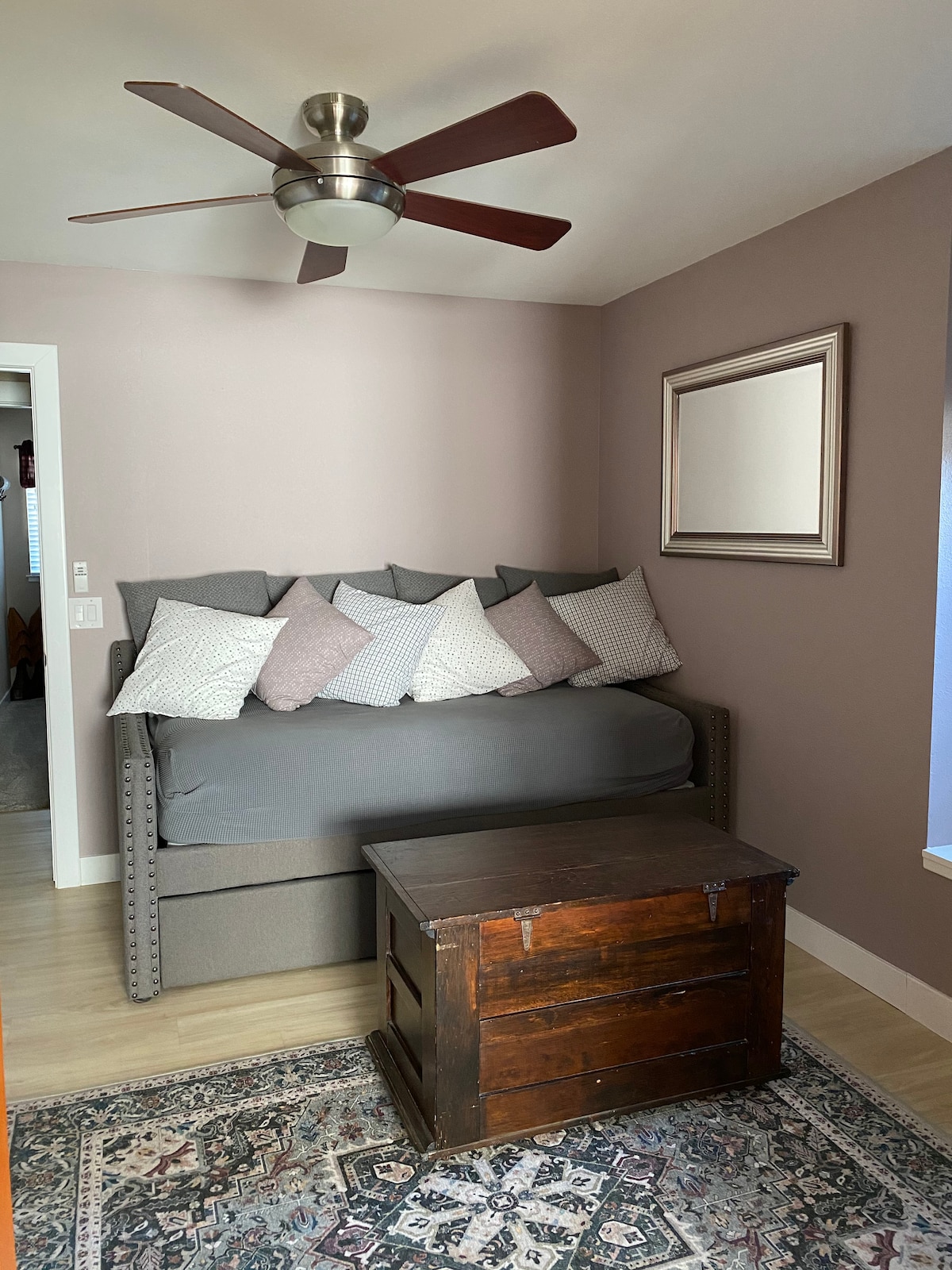 4 - та спалня 