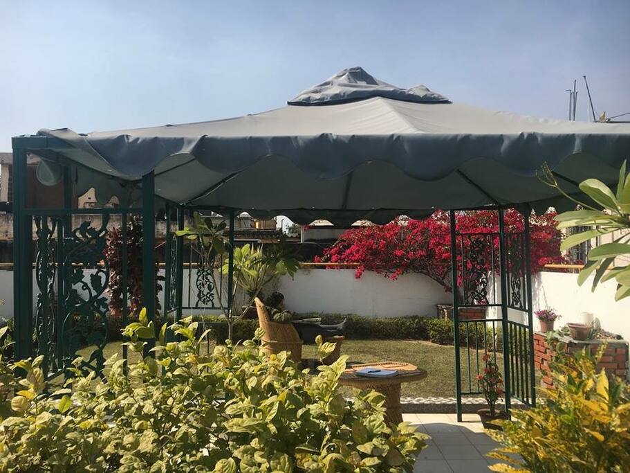 Private terrace garden