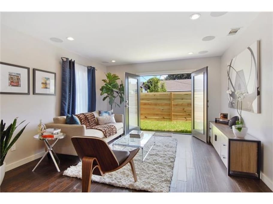 Unwind in this newly renovated unit in Historic Faubourg Marigny.