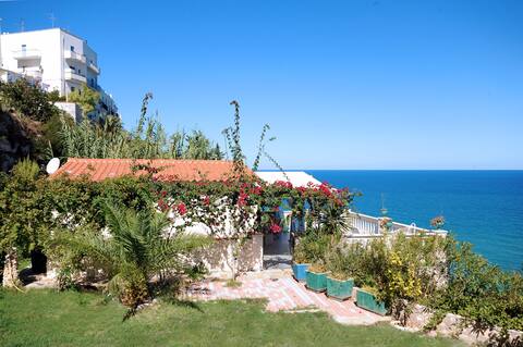 A beautiful house with sea view in Peschici