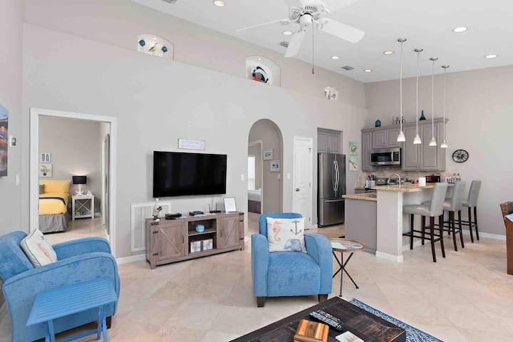 Wind & Waves For Your Perfect Island Getaway! - South Padre Island