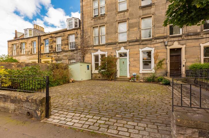 Cosy number 19 with private parking for three cars