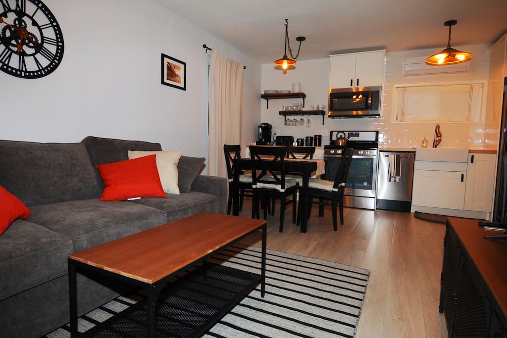 Living Room/Kitchen
