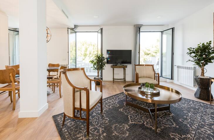 Plaza España Skyline Executive Suite Terrace gallery image 5