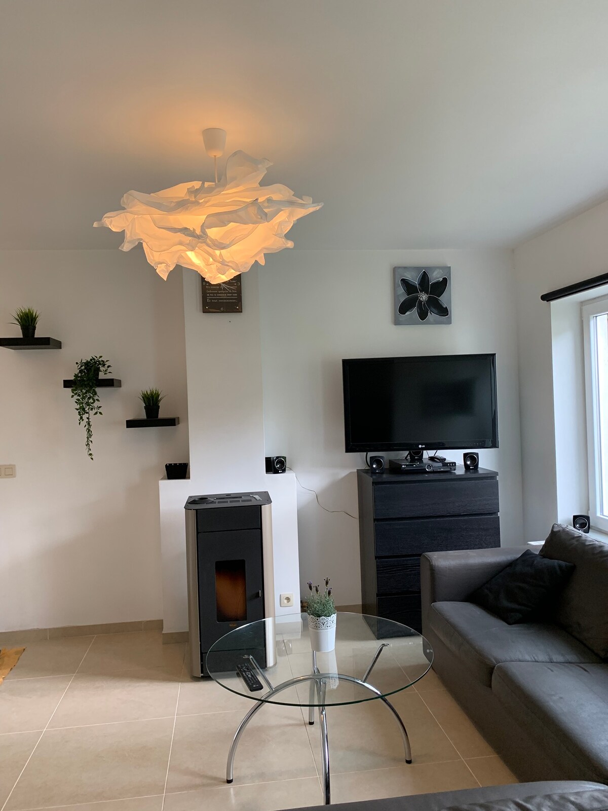 Top performing Airbnb: Little slice of heaven in Charleroi