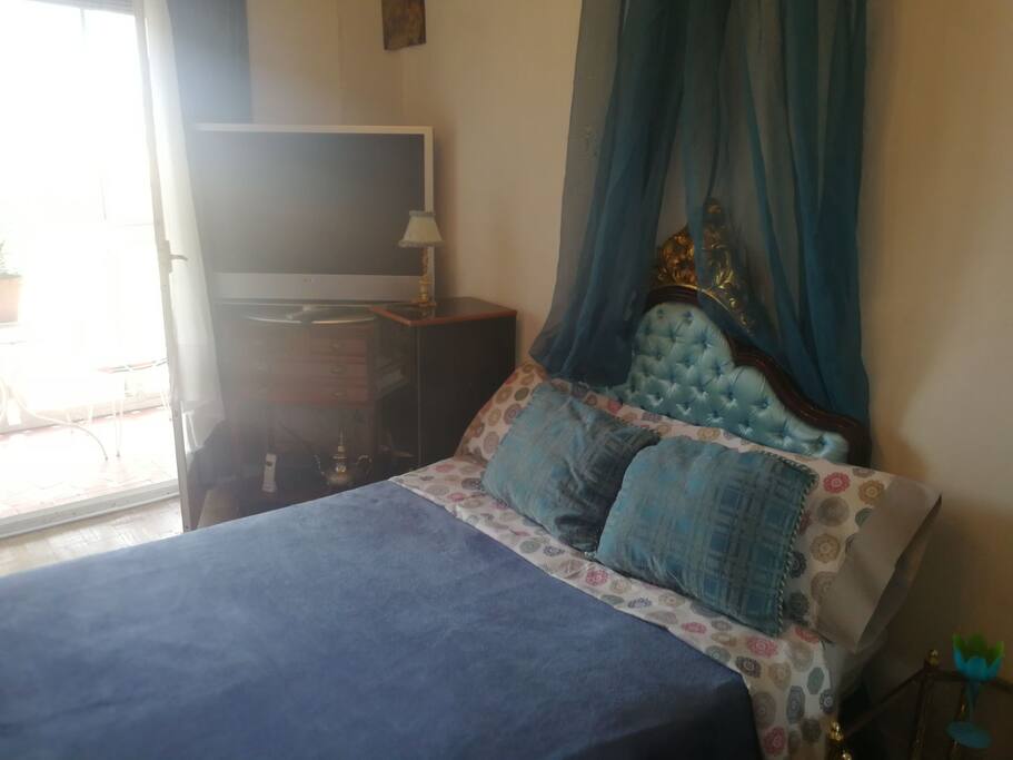 Cama
