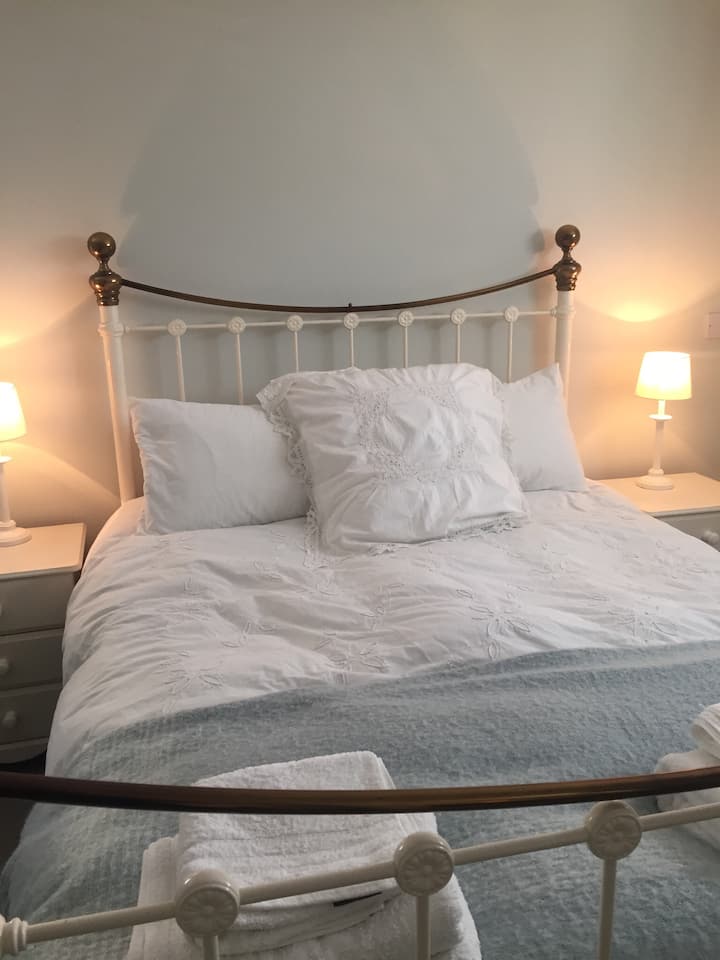 سرير بحجم كينغ 