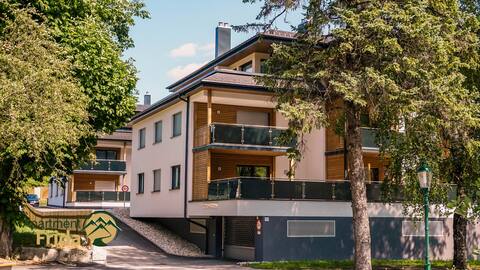 Frida Luxury Apartment Suite -balcony mountainview
