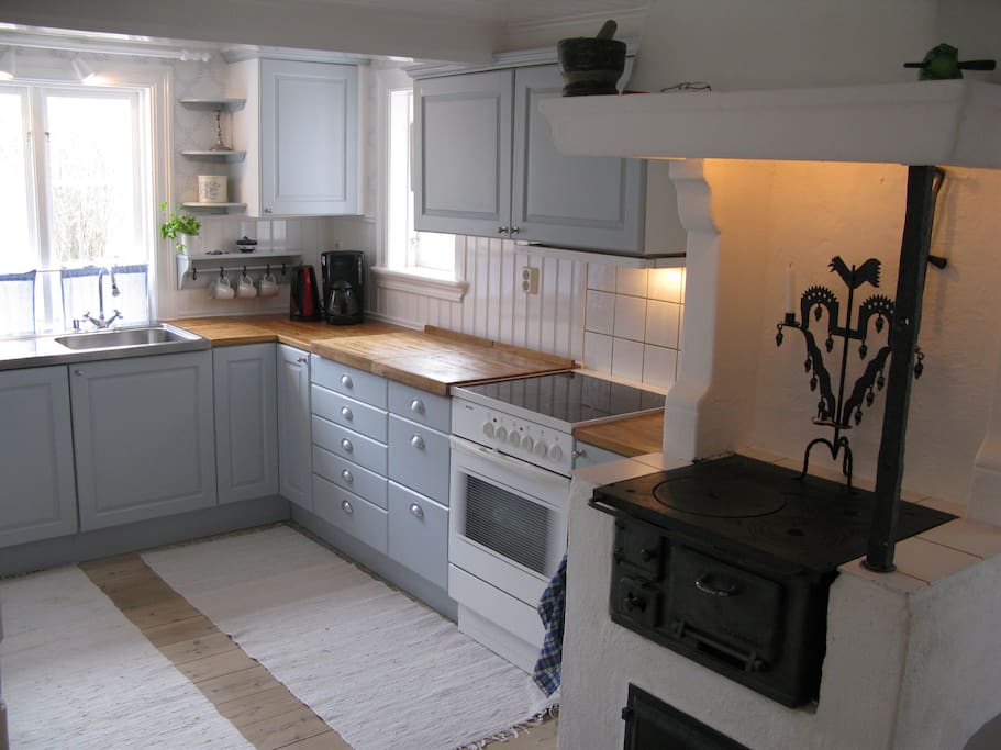 Old style kitchen fully equipped