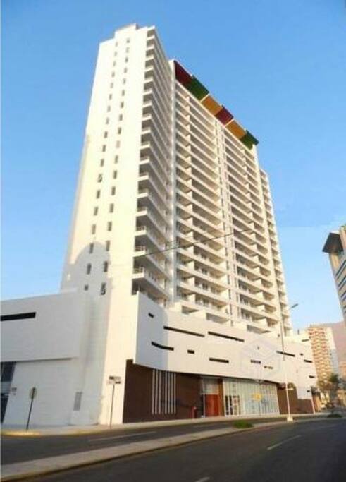 edificio de 23 pisos,