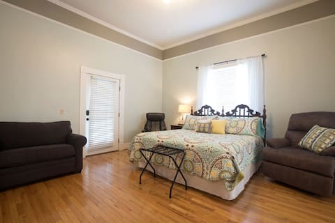 Wildflower 1br/1 bath-nearTroy & Luverne