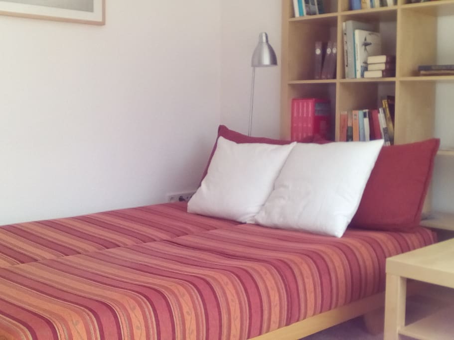 Schlafsofa für Zwei (ca. 1,50m breit)