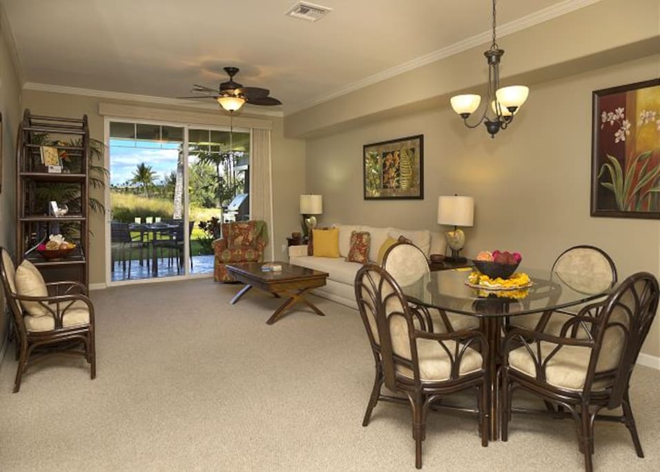 Newly refurnished living room exits to lanai