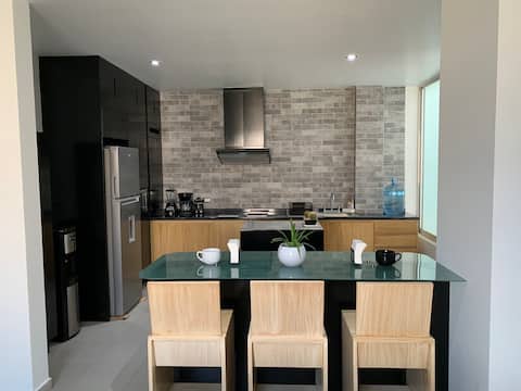 A5Min3Centurias/Depa/2recams/TVCable/1.5 bathrooms