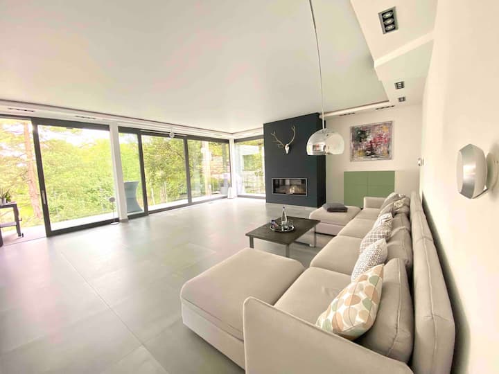 Dream house with home cinema close to vineyards