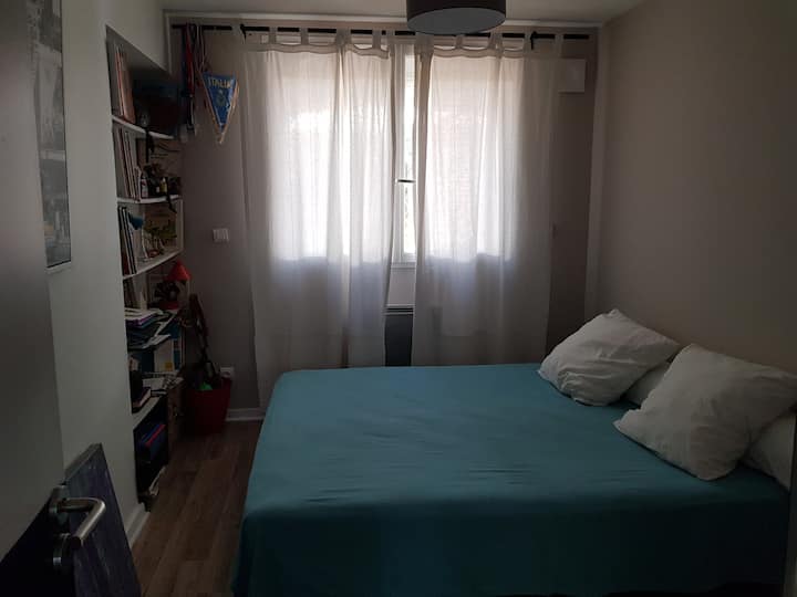 Dhomë gjumi 3 me gardërobë