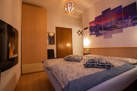 Independent Private Room
