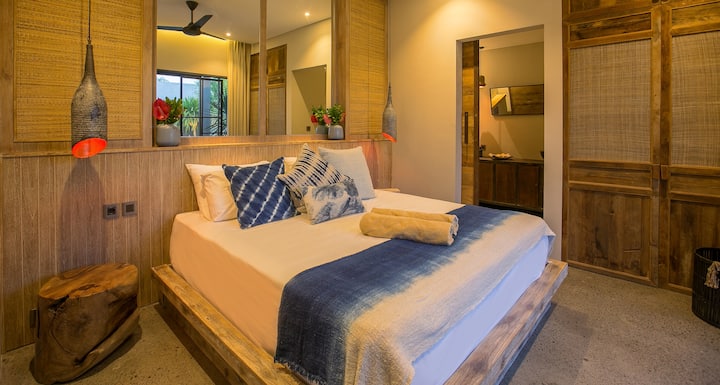 Spálňa 1 a vlastná kúpeľňa 