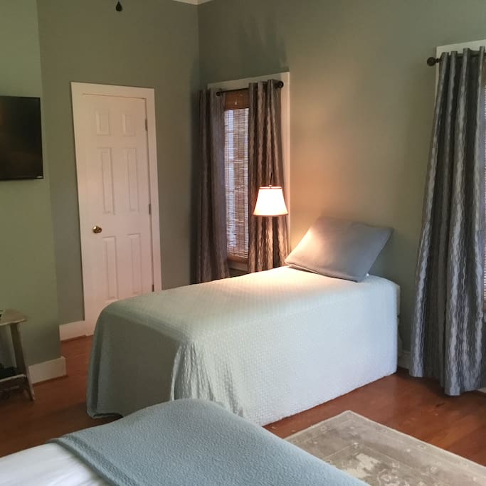 Plus an additional single bed...