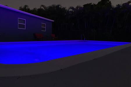 Blue Moon,Near beach and NO cleaning fee