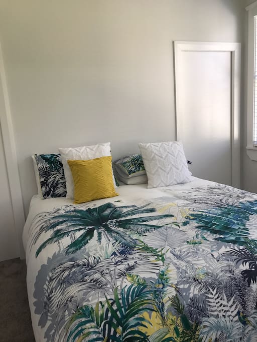 King bed in Master