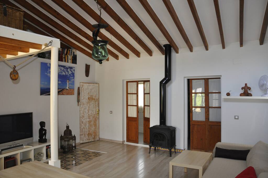 Jotul iron stove, the winter pearl of the apartment!