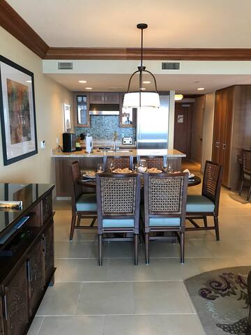 Hyatt Luxury Oceanfront (No cleaning/deposit fee!) gallery image 3