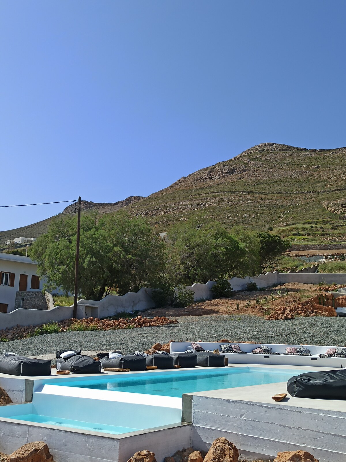 Aloe Mare Suite 1 - Cycladic houses (Greece) for Rent in Megas Gialos, Syros,  Greece - Airbnb