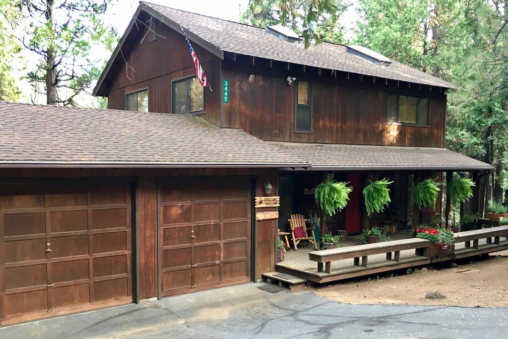 Front of Pinecone Hollow
