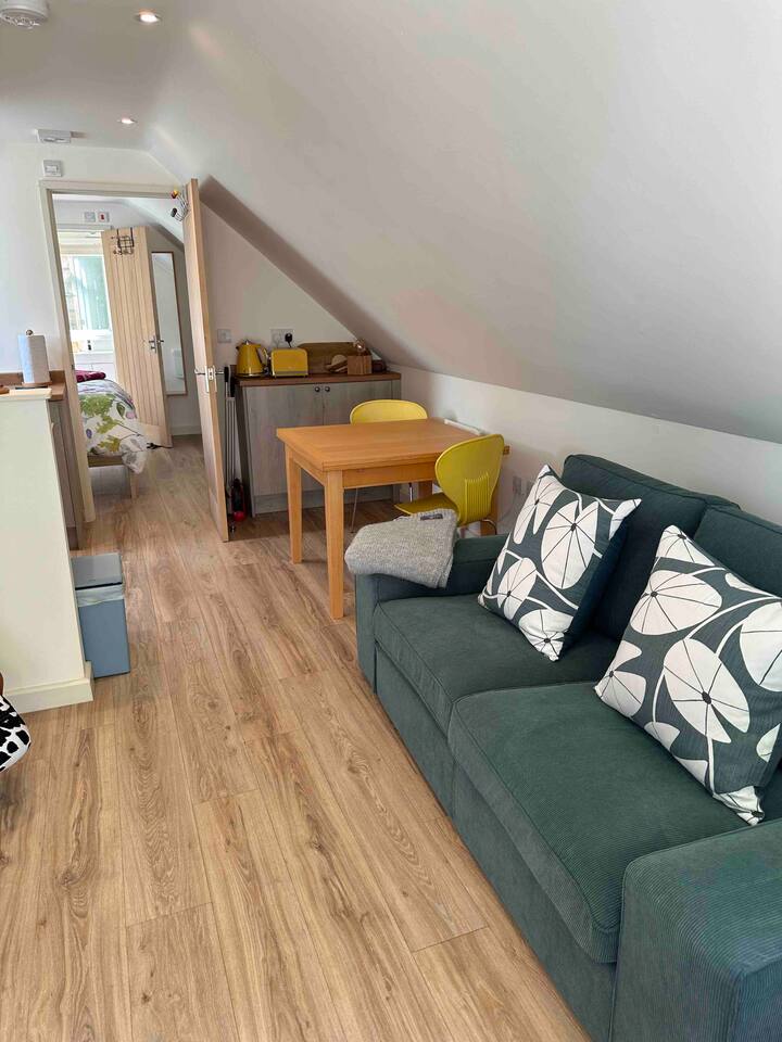 One Bedroom  Lodge Nestled In 15th Century Grounds - Beccles