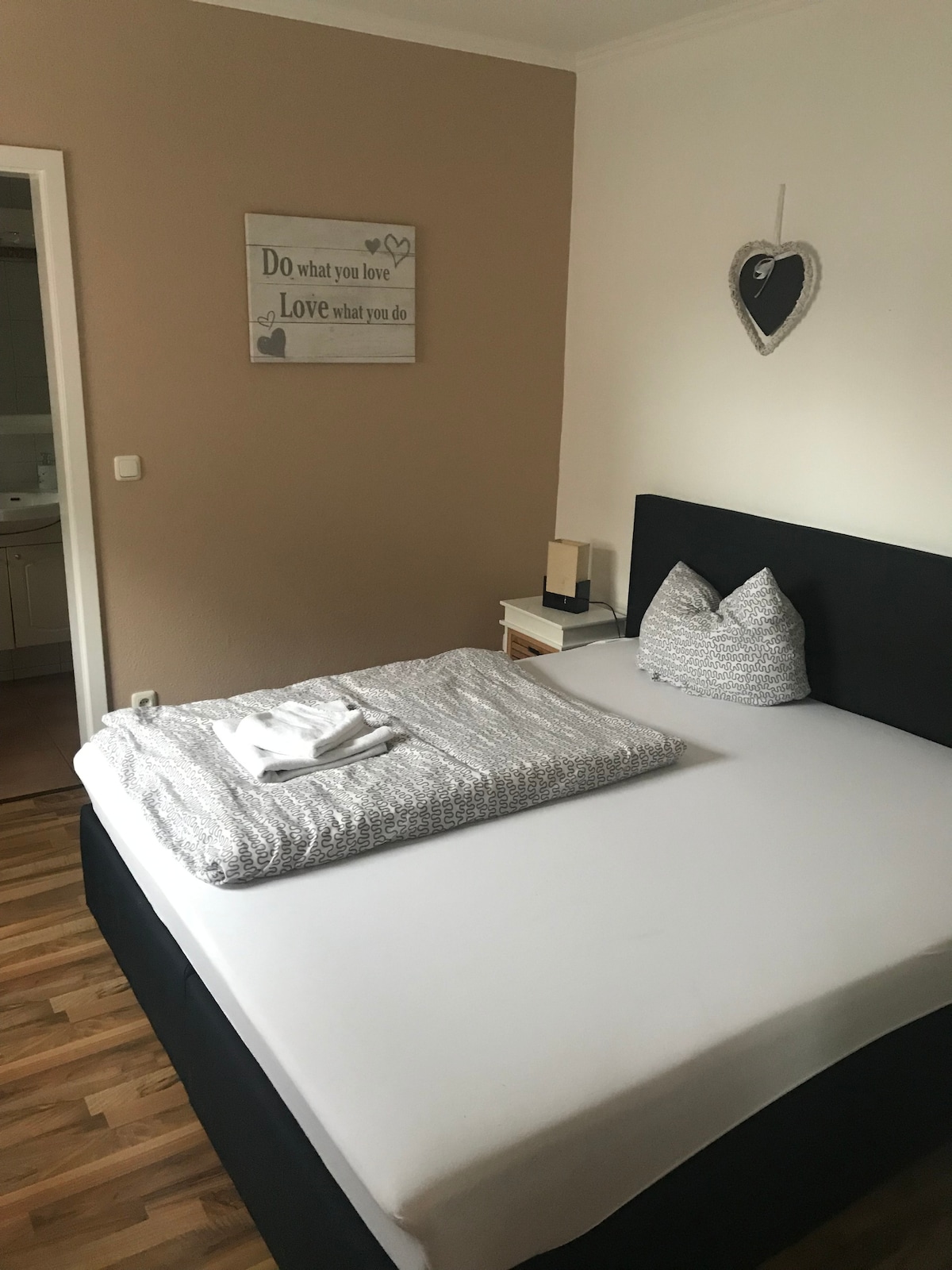 صورة غرفة النوم