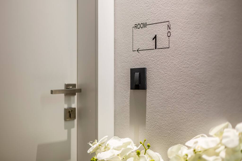 Room 1
