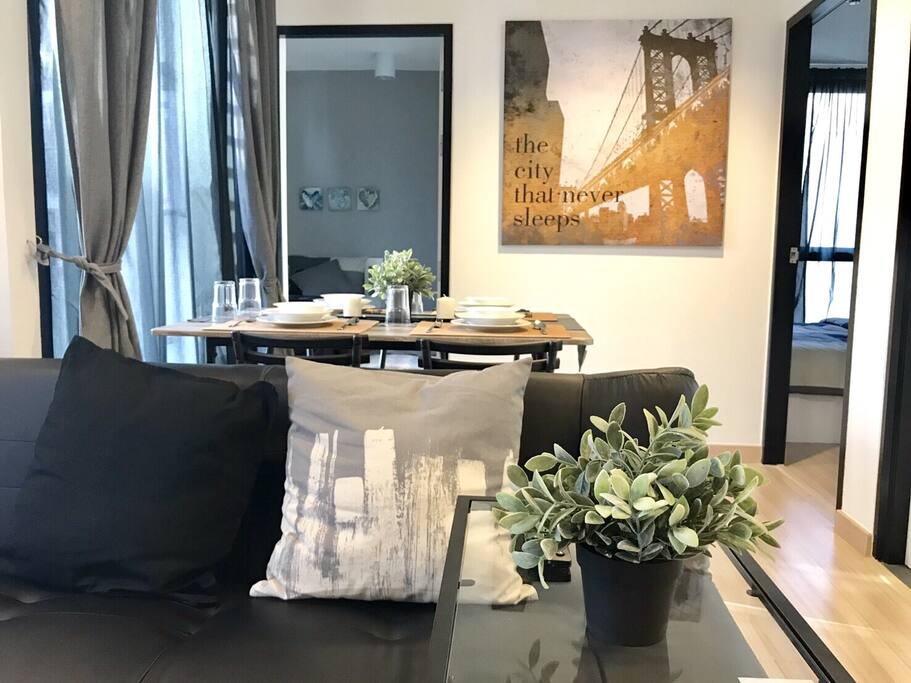 Living room & Dining Table