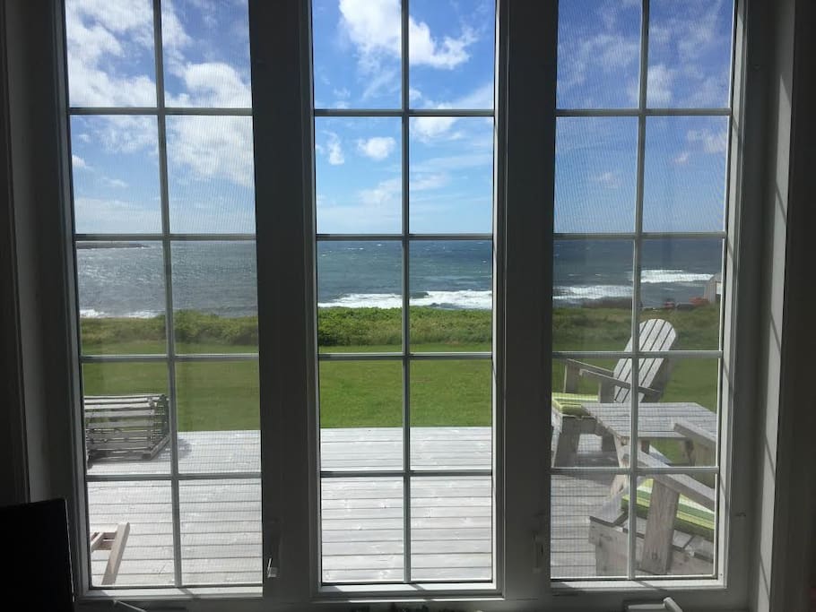 La Cabane by the Sea Houses for Rent in Cheticamp, Nova Scotia, Canada