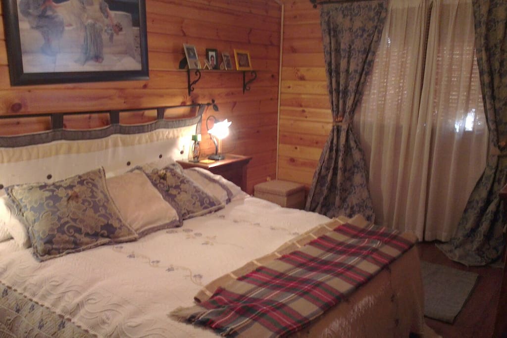 Amplio dormitorio