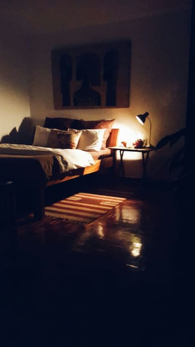 Guest room.