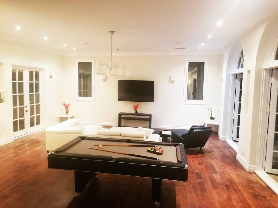 Living & Entertaining Room