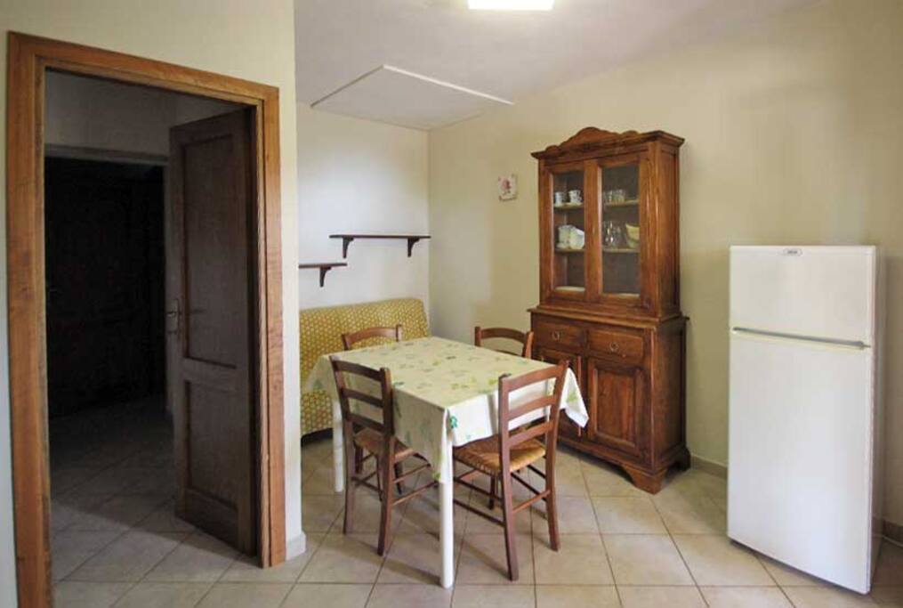 Soggiorno con divano letto estraibile