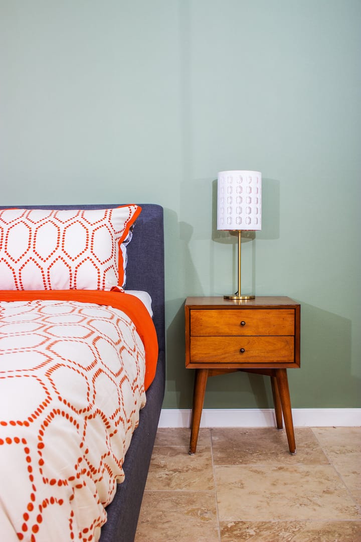 Chaque pièce du milieu du siècle fut soigneusement recherchée et choisie. 