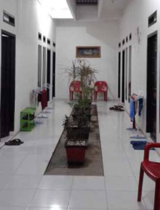 Teras depan kamar