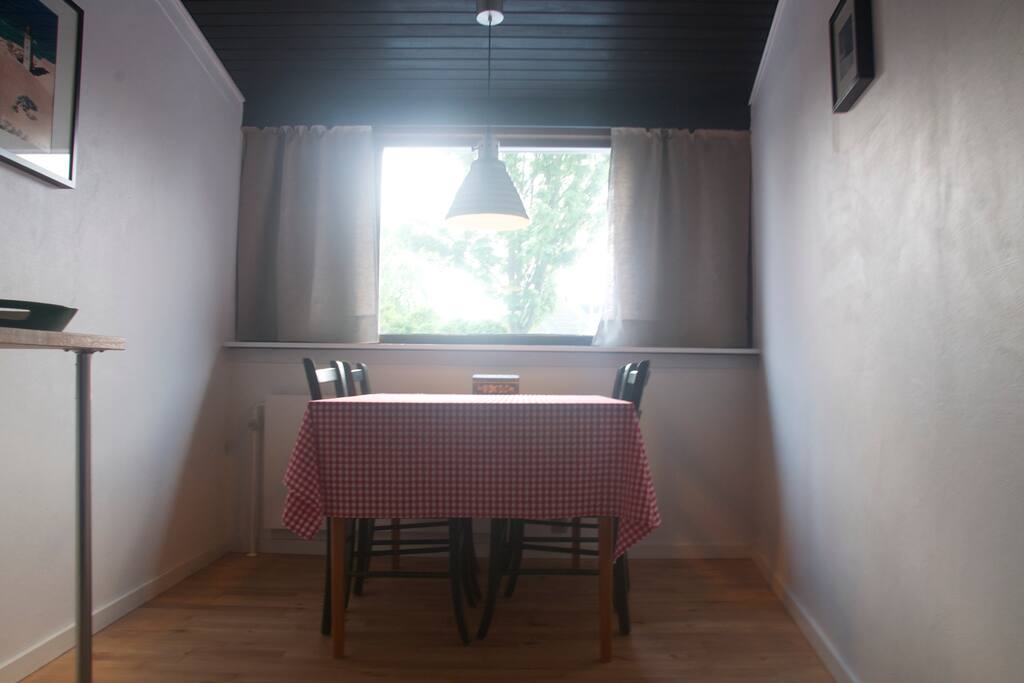 Breakfast Room