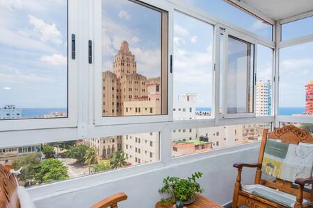 Sea view apartment with WiFi access