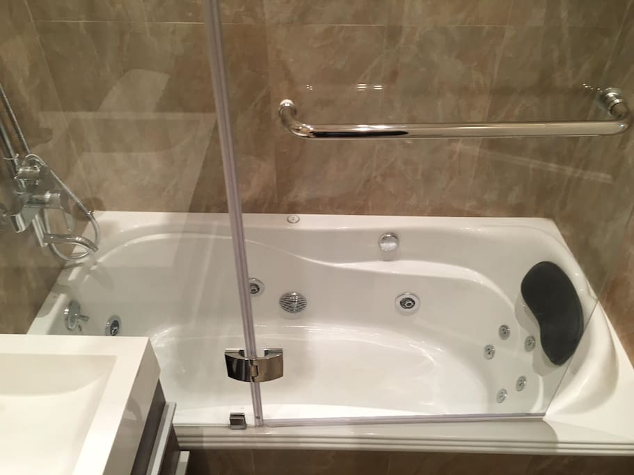 Marble Bathroom with Jetted Tub