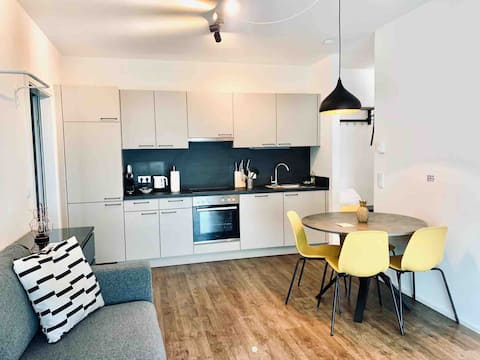 Leistungsstarkes Airbnb: Apstay superior: bright new cozy in Eggenberg