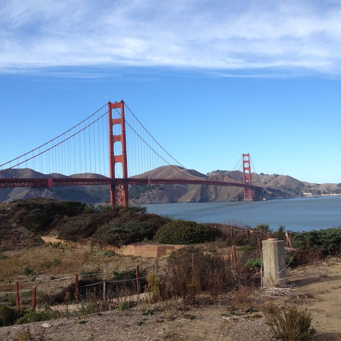 15-minute drive to the Golden Gate Bridge, or ride our bikes.