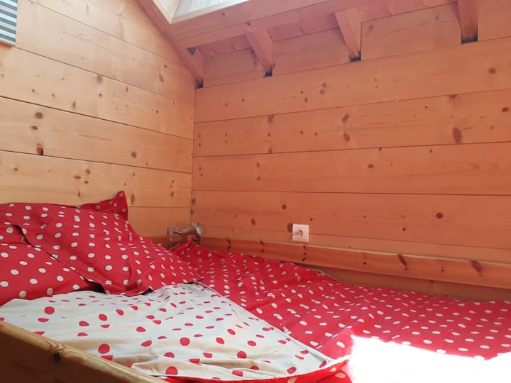 Habitación "teleférico" con niños dobles en el altillo (no se recomienda al menos 6 años)
