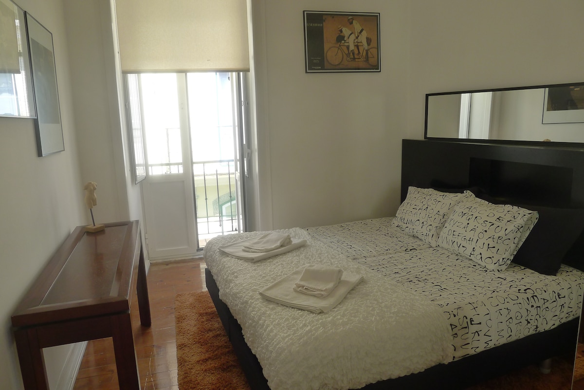 2ème chambre  (au 1er étage)